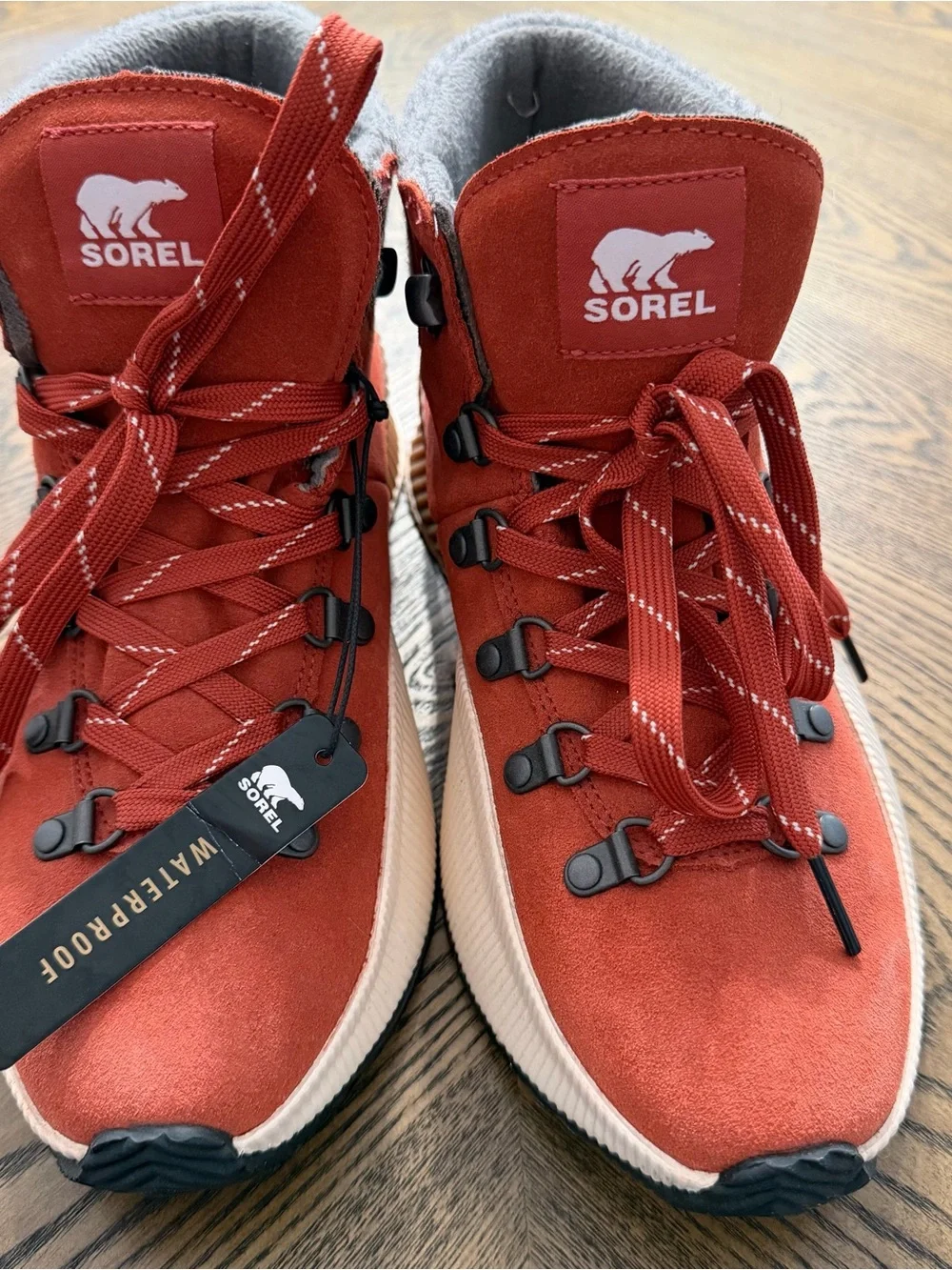Sorel Rust Suede Waterproof Hiker Boots with Felt Collar Size 8 - New with tags